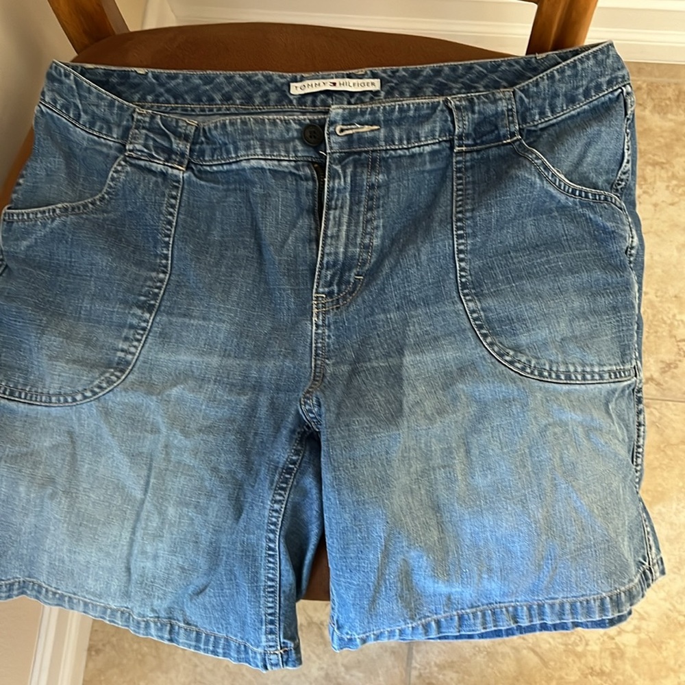 Tommy Hilfiger Jean shorts for sale!